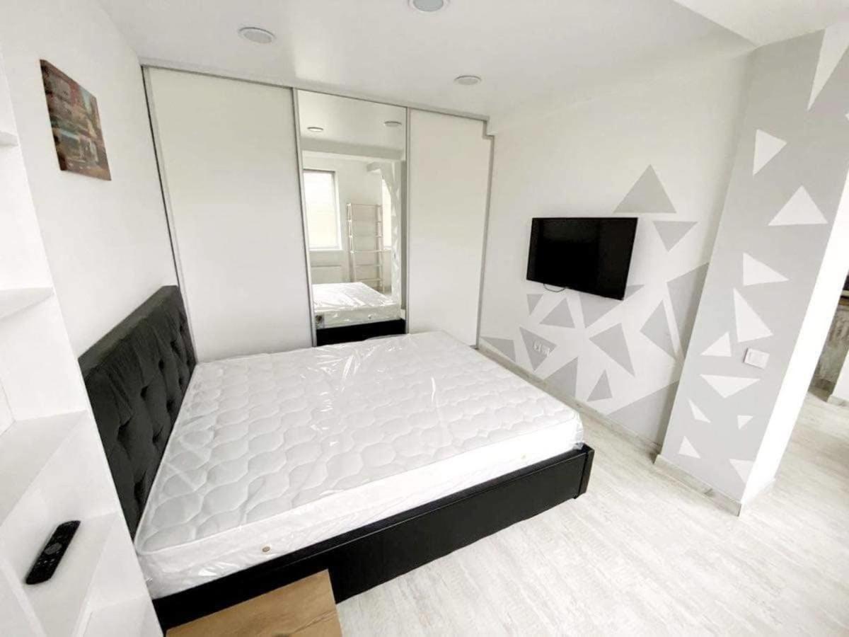 Fantastic Central Apartment Chişinǎu Buitenkant foto